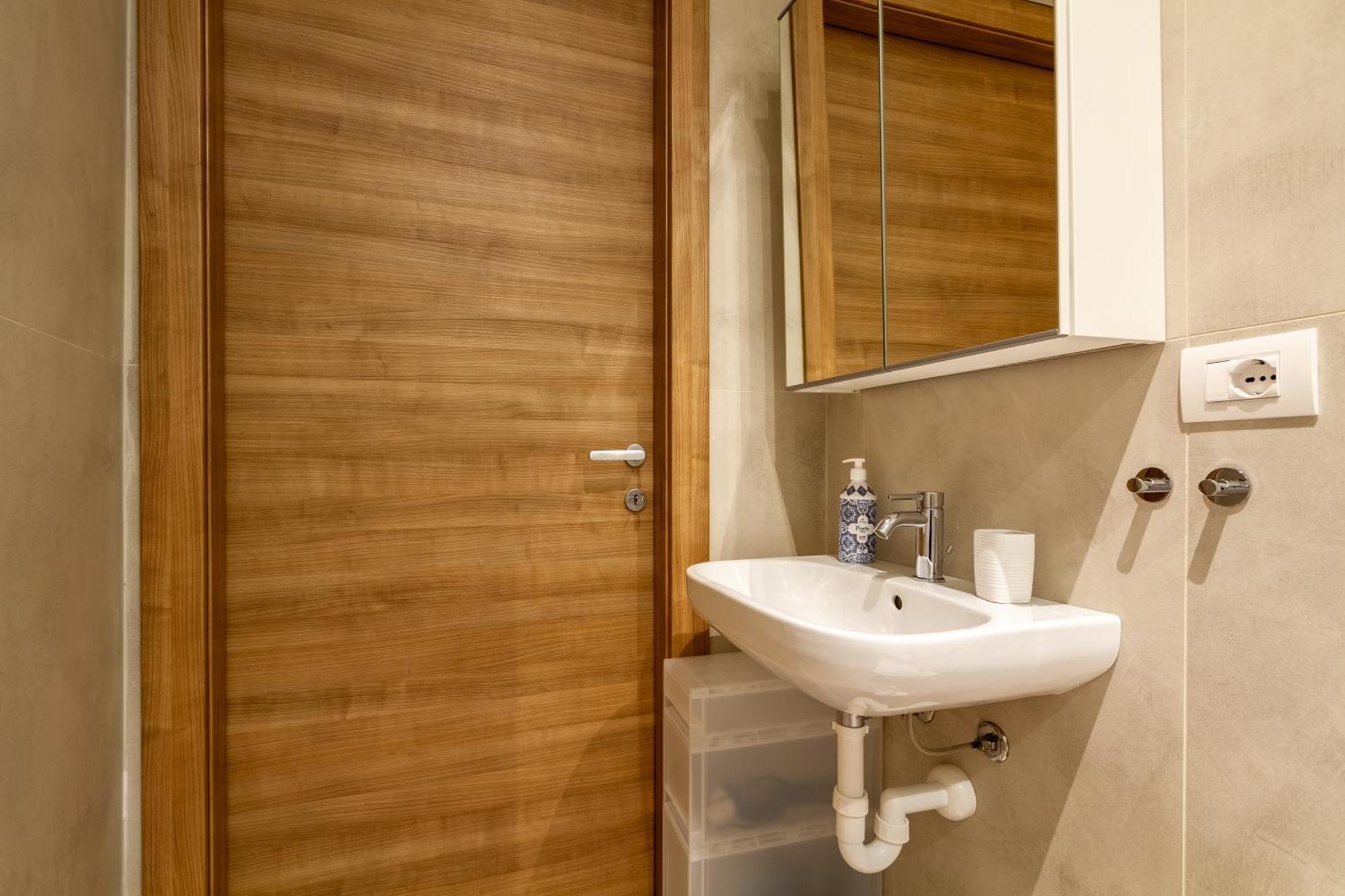 La Casa Di Matilde - Navigli Apartments มิลาน ภายนอก รูปภาพ